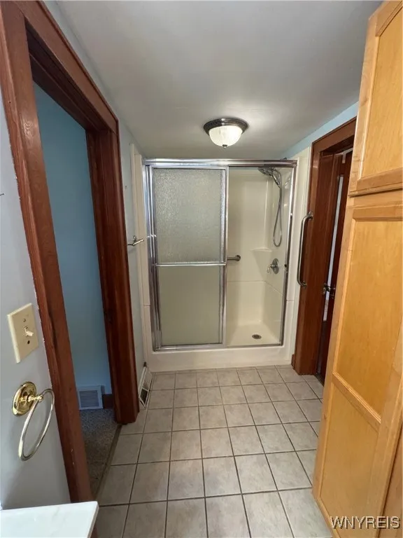 5702 Berg Road, Orchard Park, New York 14218, Orchard Park, New York 14218, 3 Bedrooms Bedrooms, 6 Rooms Rooms,1 BathroomBathrooms,Residential,For Sale,5702 Berg Road, Orchard Park, New York 14218,0,B1642396