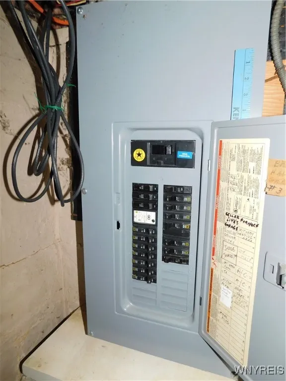 5702 Berg Road, Orchard Park, New York 14218, Orchard Park, New York 14218, 3 Bedrooms Bedrooms, 6 Rooms Rooms,1 BathroomBathrooms,Residential,For Sale,5702 Berg Road, Orchard Park, New York 14218,0,B1642396