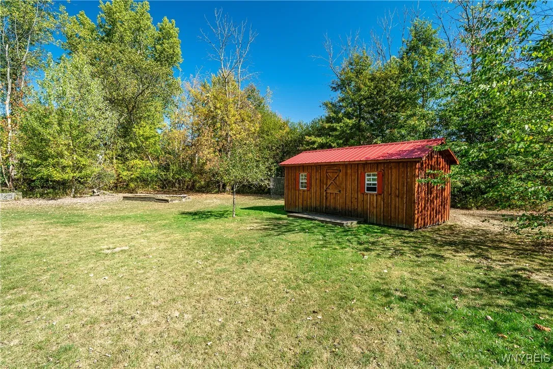 1068 Smith Road, Amherst, New York 14051, Amherst, New York 14051, 3 Bedrooms Bedrooms, 7 Rooms Rooms,2 BathroomsBathrooms,Residential,For Sale,1068 Smith Road, Amherst, New York 14051,0,B1642843