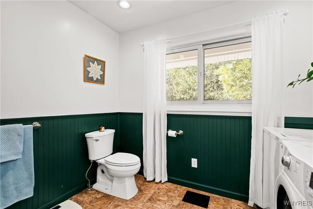 1068 Smith Road, Amherst, New York 14051, Amherst, New York 14051, 3 Bedrooms Bedrooms, 7 Rooms Rooms,2 BathroomsBathrooms,Residential,For Sale,1068 Smith Road, Amherst, New York 14051,0,B1642843