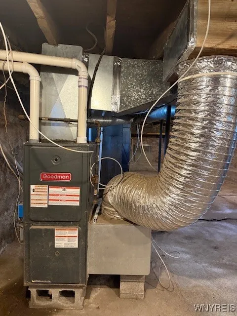 301 Hawley Street, Lockport City, New York 14094, Lockport City, New York 14094, 3 Bedrooms Bedrooms, 6 Rooms Rooms,1 BathroomBathrooms,Residential,For Sale,301 Hawley Street, Lockport City, New York 14094,0,B1620234