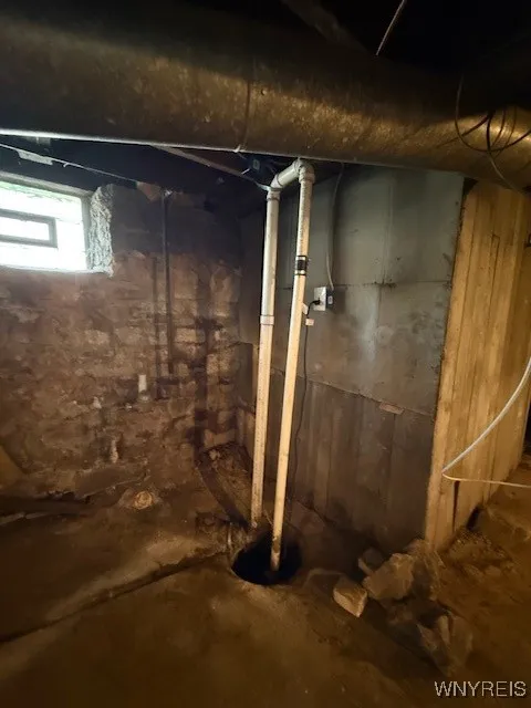 301 Hawley Street, Lockport City, New York 14094, Lockport City, New York 14094, 3 Bedrooms Bedrooms, 6 Rooms Rooms,1 BathroomBathrooms,Residential,For Sale,301 Hawley Street, Lockport City, New York 14094,0,B1620234