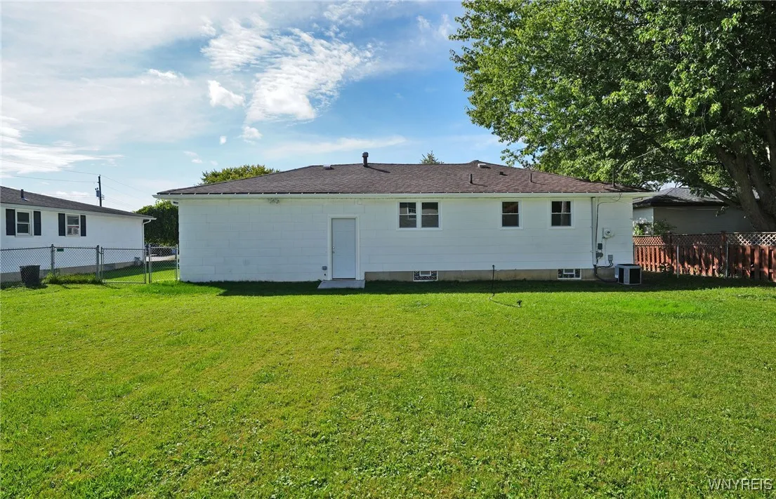 14 Cheryl Road, West Seneca, New York 14224, West Seneca, New York 14224, 3 Bedrooms Bedrooms, 6 Rooms Rooms,1 BathroomBathrooms,Residential,For Sale,14 Cheryl Road, West Seneca, New York 14224,0,B1642311