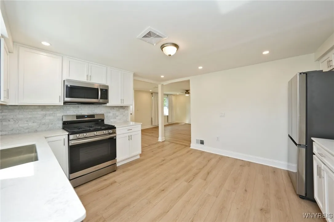 14 Cheryl Road, West Seneca, New York 14224, West Seneca, New York 14224, 3 Bedrooms Bedrooms, 6 Rooms Rooms,1 BathroomBathrooms,Residential,For Sale,14 Cheryl Road, West Seneca, New York 14224,0,B1642311