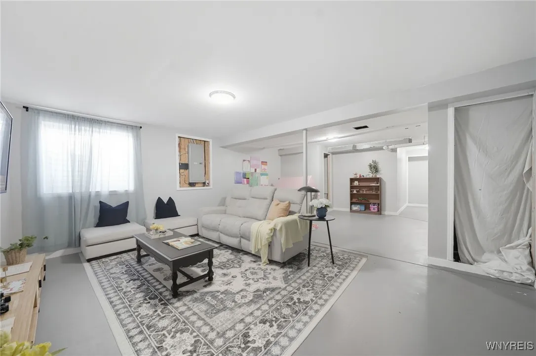 Basement & Entertainment