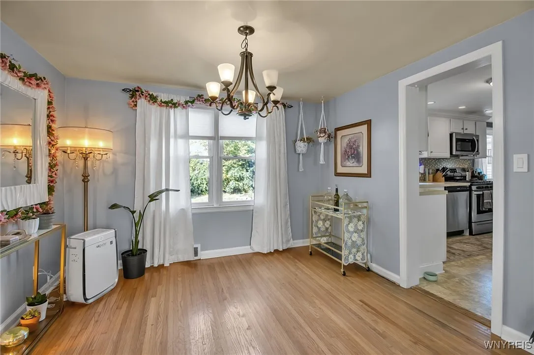 470 Maynard Drive, Amherst, New York 14226, Amherst, New York 14226, 3 Bedrooms Bedrooms, 7 Rooms Rooms,1 BathroomBathrooms,Residential,For Sale,470 Maynard Drive, Amherst, New York 14226,0,B1641547