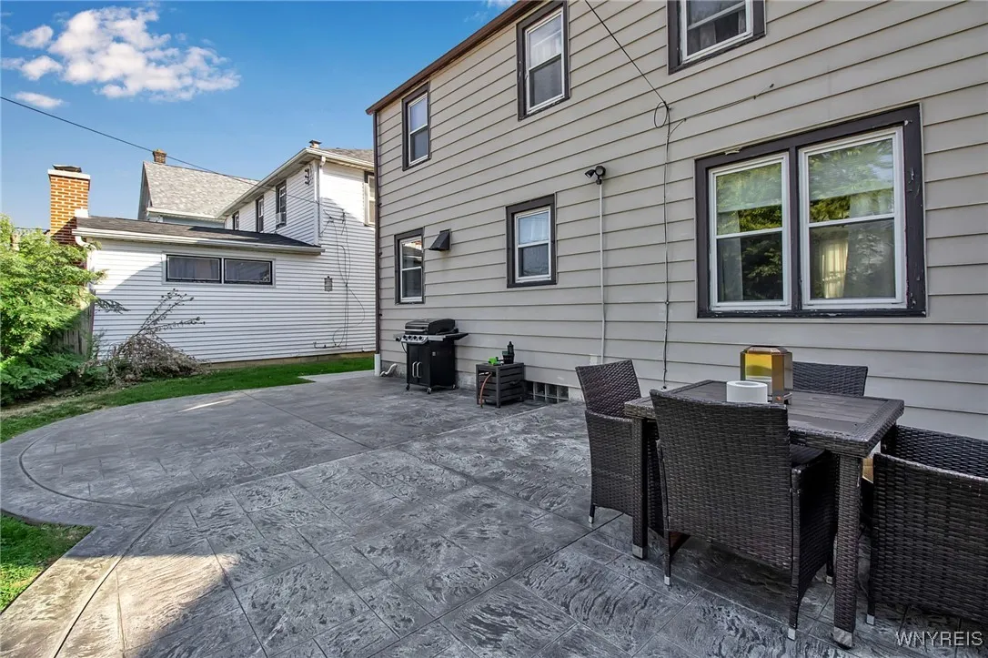 470 Maynard Drive, Amherst, New York 14226, Amherst, New York 14226, 3 Bedrooms Bedrooms, 7 Rooms Rooms,1 BathroomBathrooms,Residential,For Sale,470 Maynard Drive, Amherst, New York 14226,0,B1641547
