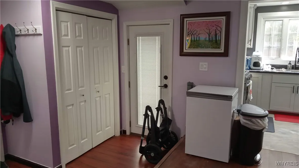 4357 Barton Road, Clarence, New York 14031, Clarence, New York 14031, 3 Bedrooms Bedrooms, 3 Rooms Rooms,1 BathroomBathrooms,Residential,For Sale,4357 Barton Road, Clarence, New York 14031,0,B1642908