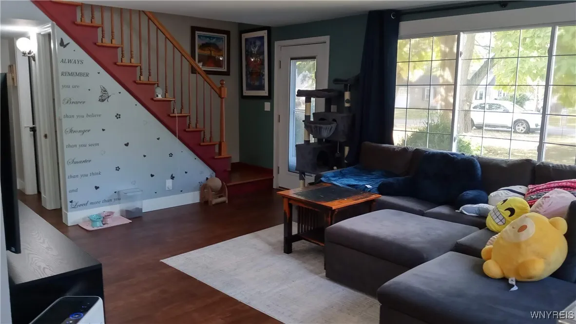 4357 Barton Road, Clarence, New York 14031, Clarence, New York 14031, 3 Bedrooms Bedrooms, 3 Rooms Rooms,1 BathroomBathrooms,Residential,For Sale,4357 Barton Road, Clarence, New York 14031,0,B1642908