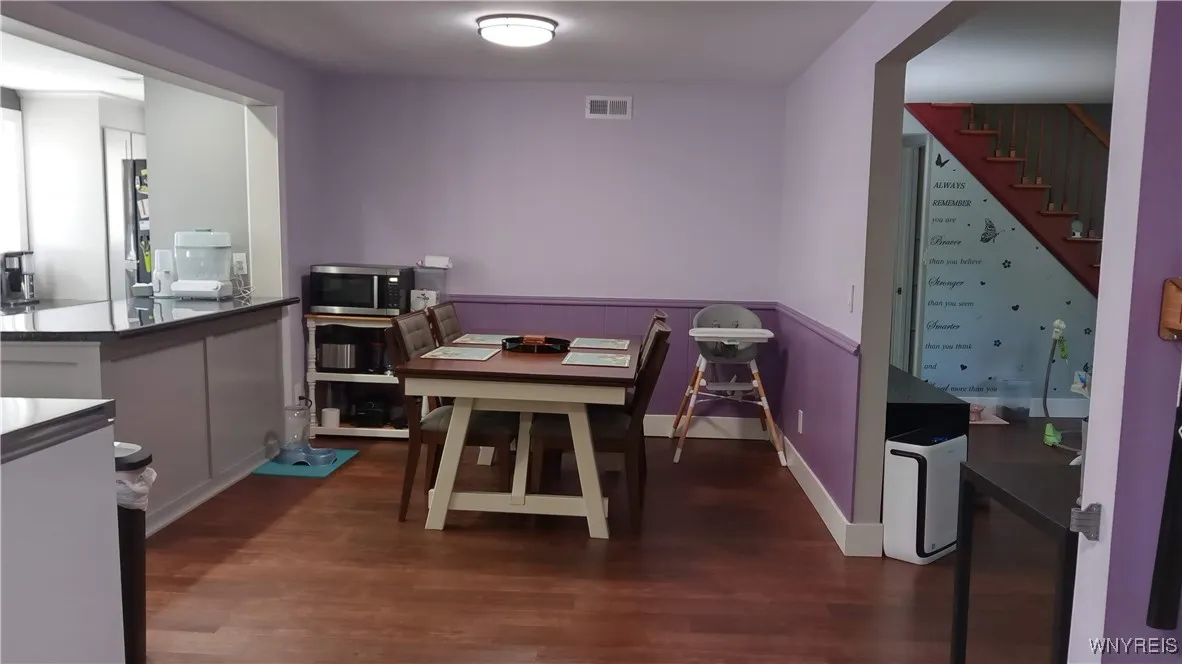 4357 Barton Road, Clarence, New York 14031, Clarence, New York 14031, 3 Bedrooms Bedrooms, 3 Rooms Rooms,1 BathroomBathrooms,Residential,For Sale,4357 Barton Road, Clarence, New York 14031,0,B1642908