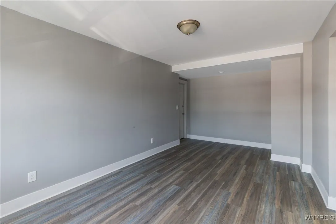 1225 Hertel Avenue 7, Buffalo, New York 14216, Buffalo, New York 14216, 1 Bedroom Bedrooms, 3 Rooms Rooms,1 BathroomBathrooms,Residential Lease,For Rent,1225 Hertel Avenue 7, Buffalo, New York 14216,0,B1641228