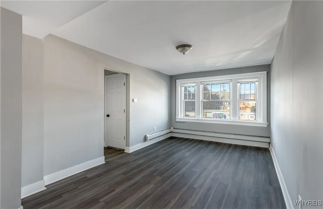 1225 Hertel Avenue 7, Buffalo, New York 14216, Buffalo, New York 14216, 1 Bedroom Bedrooms, 3 Rooms Rooms,1 BathroomBathrooms,Residential Lease,For Rent,1225 Hertel Avenue 7, Buffalo, New York 14216,0,B1641228