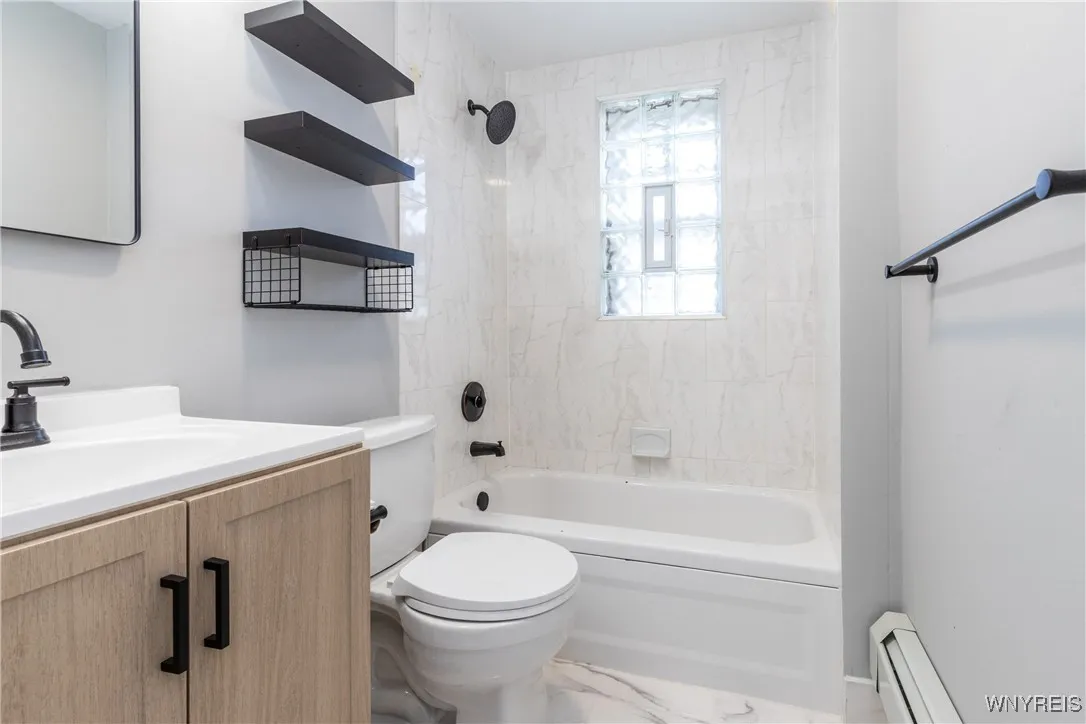 1225 Hertel Avenue 7, Buffalo, New York 14216, Buffalo, New York 14216, 1 Bedroom Bedrooms, 3 Rooms Rooms,1 BathroomBathrooms,Residential Lease,For Rent,1225 Hertel Avenue 7, Buffalo, New York 14216,0,B1641228