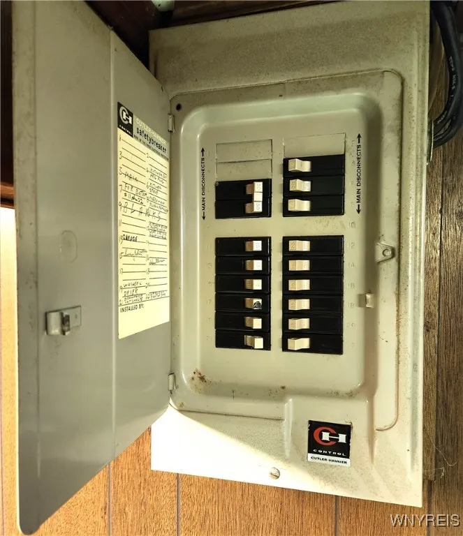 136 Flohr Avenue, West Seneca, New York 14224, West Seneca, New York 14224, 2 Bedrooms Bedrooms, 5 Rooms Rooms,1 BathroomBathrooms,Residential,For Sale,136 Flohr Avenue, West Seneca, New York 14224,0,B1641980