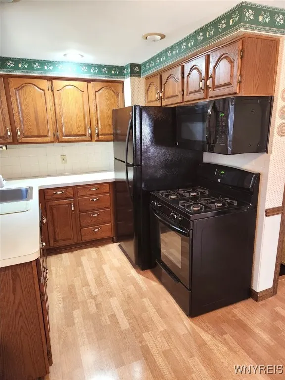 136 Flohr Avenue, West Seneca, New York 14224, West Seneca, New York 14224, 2 Bedrooms Bedrooms, 5 Rooms Rooms,1 BathroomBathrooms,Residential,For Sale,136 Flohr Avenue, West Seneca, New York 14224,0,B1641980