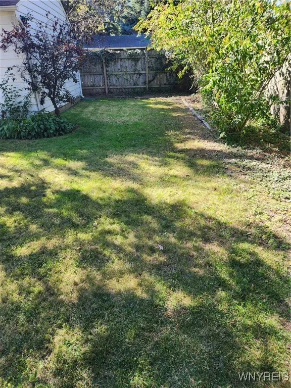 136 Flohr Avenue, West Seneca, New York 14224, West Seneca, New York 14224, 2 Bedrooms Bedrooms, 5 Rooms Rooms,1 BathroomBathrooms,Residential,For Sale,136 Flohr Avenue, West Seneca, New York 14224,0,B1641980