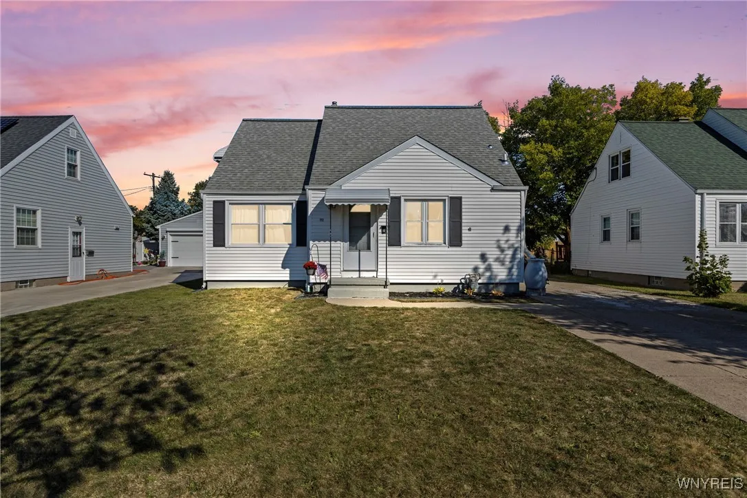 99 Coventry Road, Tonawanda, New York 14217, Tonawanda, New York 14217, 3 Bedrooms Bedrooms, 5 Rooms Rooms,2 BathroomsBathrooms,Residential,For Sale,99 Coventry Road, Tonawanda, New York 14217,0,B1642971