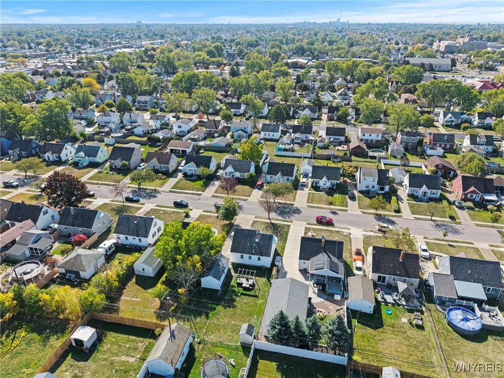 99 Coventry Road, Tonawanda, New York 14217, Tonawanda, New York 14217, 3 Bedrooms Bedrooms, 5 Rooms Rooms,2 BathroomsBathrooms,Residential,For Sale,99 Coventry Road, Tonawanda, New York 14217,0,B1642971