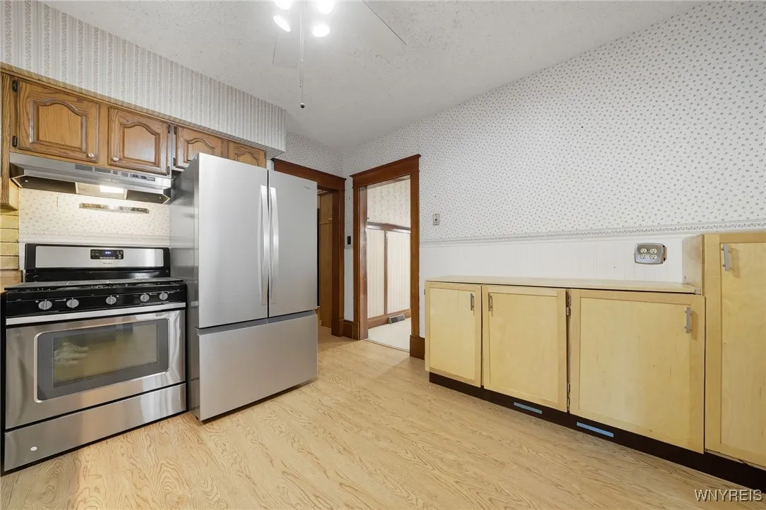 84 Alsace Avenue, Buffalo, New York 14220, Buffalo, New York 14220, 3 Bedrooms Bedrooms, 10 Rooms Rooms,1 BathroomBathrooms,Residential,For Sale,84 Alsace Avenue, Buffalo, New York 14220,0,B1641733