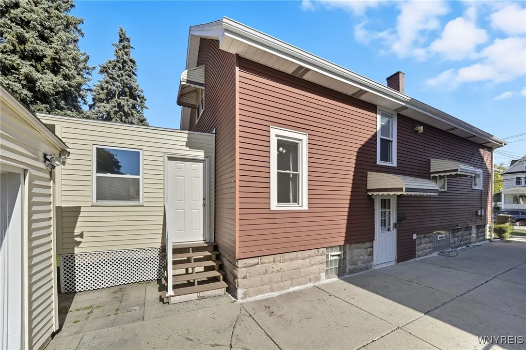 84 Alsace Avenue, Buffalo, New York 14220, Buffalo, New York 14220, 3 Bedrooms Bedrooms, 10 Rooms Rooms,1 BathroomBathrooms,Residential,For Sale,84 Alsace Avenue, Buffalo, New York 14220,0,B1641733