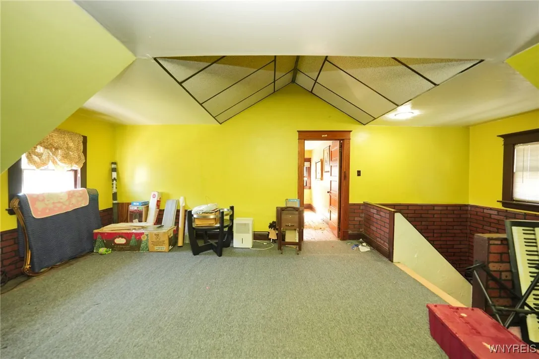 26 Moeller Street, Buffalo, New York 14211, Buffalo, New York 14211, 3 Bedrooms Bedrooms, 7 Rooms Rooms,1 BathroomBathrooms,Residential,For Sale,26 Moeller Street, Buffalo, New York 14211,0,B1642992