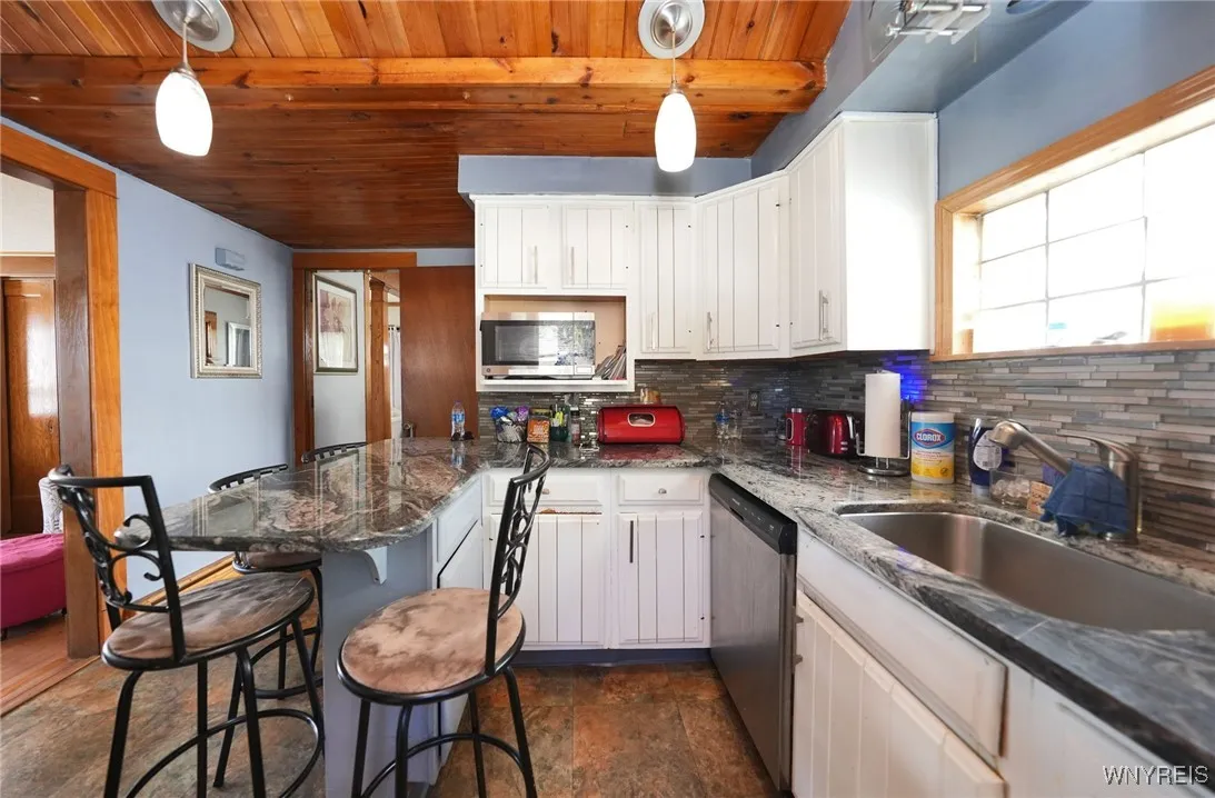 26 Moeller Street, Buffalo, New York 14211, Buffalo, New York 14211, 3 Bedrooms Bedrooms, 7 Rooms Rooms,1 BathroomBathrooms,Residential,For Sale,26 Moeller Street, Buffalo, New York 14211,0,B1642992