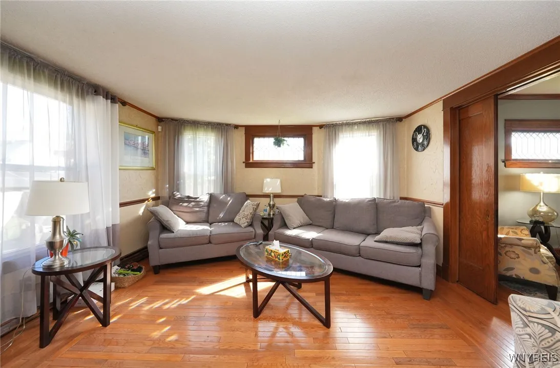 26 Moeller Street, Buffalo, New York 14211, Buffalo, New York 14211, 3 Bedrooms Bedrooms, 7 Rooms Rooms,1 BathroomBathrooms,Residential,For Sale,26 Moeller Street, Buffalo, New York 14211,0,B1642992