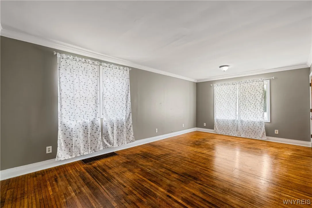 68 Wecker Street, Buffalo, New York 14215, Buffalo, New York 14215, 4 Bedrooms Bedrooms, 6 Rooms Rooms,2 BathroomsBathrooms,Residential,For Sale,68 Wecker Street, Buffalo, New York 14215,0,B1642935