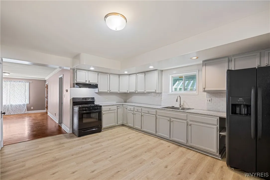 68 Wecker Street, Buffalo, New York 14215, Buffalo, New York 14215, 4 Bedrooms Bedrooms, 6 Rooms Rooms,2 BathroomsBathrooms,Residential,For Sale,68 Wecker Street, Buffalo, New York 14215,0,B1642935