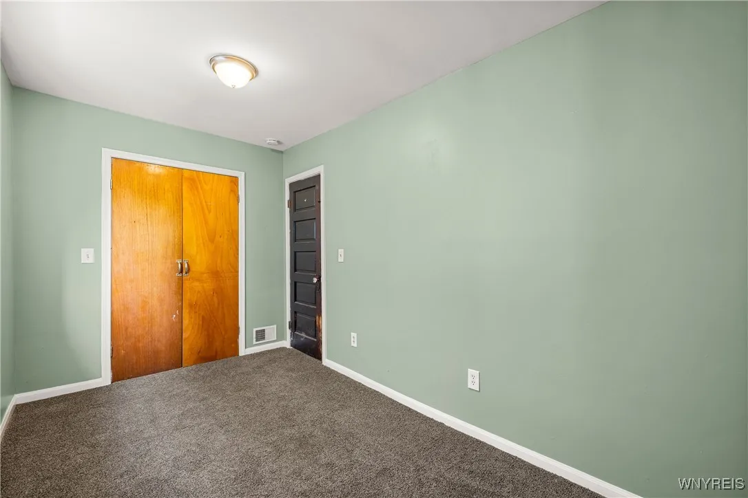 68 Wecker Street, Buffalo, New York 14215, Buffalo, New York 14215, 4 Bedrooms Bedrooms, 6 Rooms Rooms,2 BathroomsBathrooms,Residential,For Sale,68 Wecker Street, Buffalo, New York 14215,0,B1642935