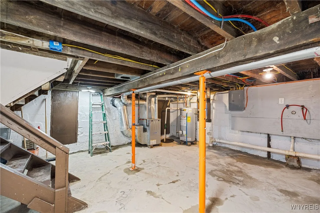 68 Wecker Street, Buffalo, New York 14215, Buffalo, New York 14215, 4 Bedrooms Bedrooms, 6 Rooms Rooms,2 BathroomsBathrooms,Residential,For Sale,68 Wecker Street, Buffalo, New York 14215,0,B1642935