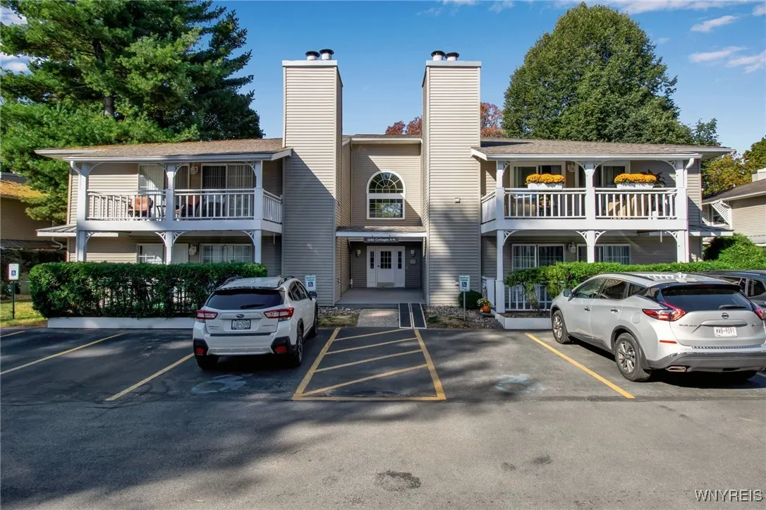 1240 Youngs Road H, Amherst, New York 14221, Amherst, New York 14221, 2 Bedrooms Bedrooms, 5 Rooms Rooms,1 BathroomBathrooms,Residential,For Sale,1240 Youngs Road H, Amherst, New York 14221,0,B1642946