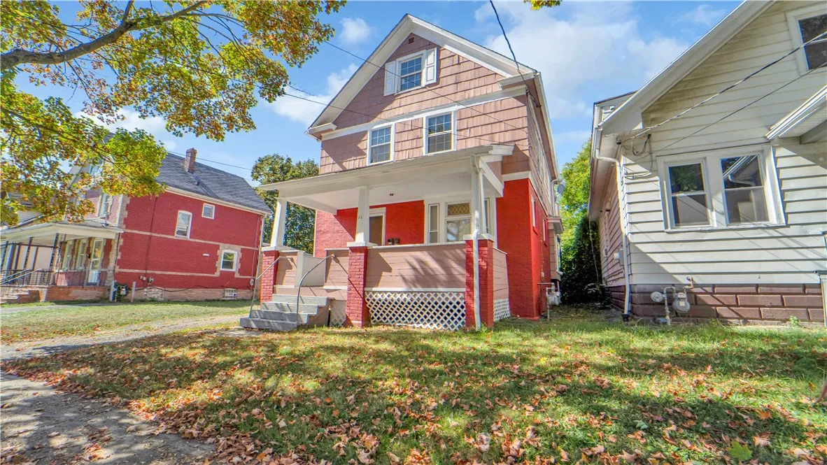 71 Crombie Street, Rochester, New York 14605, Rochester, New York 14605, 3 Bedrooms Bedrooms, ,2 BathroomsBathrooms,Residential,For Sale,71 Crombie Street, Rochester, New York 14605,0,R1638540