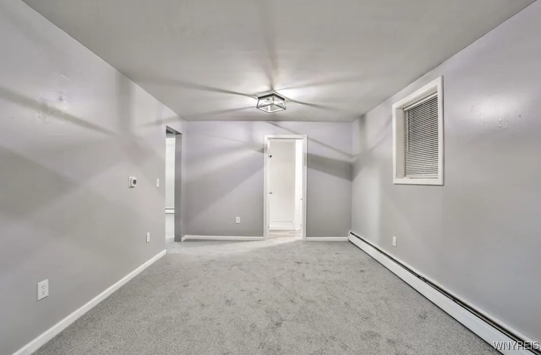 240 Belmont Court East, North Tonawanda, New York, North Tonawanda, New York 14120, 3 Bedrooms Bedrooms, 8 Rooms Rooms,2 BathroomsBathrooms,Residential,For Sale,240 Belmont Court East, North Tonawanda, New York ,0,B1643018
