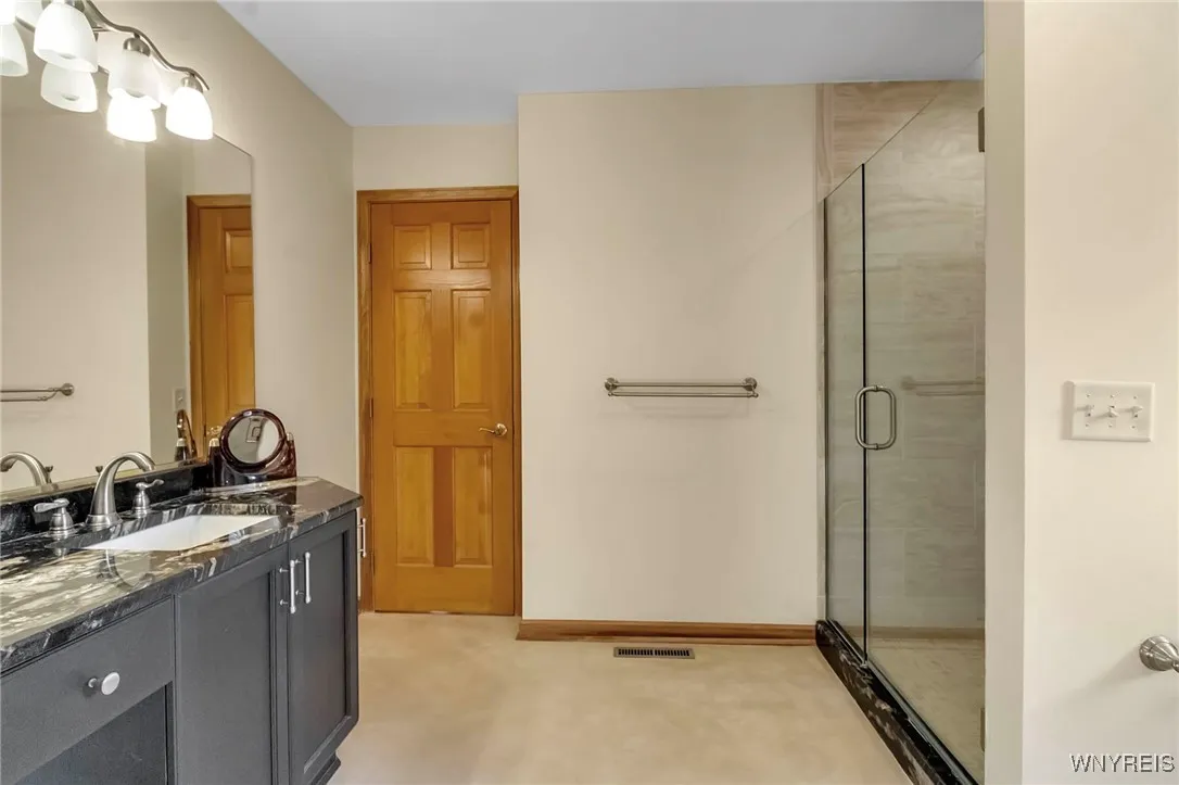 4505 Timberlake Drive, Clarence, New York 14031, Clarence, New York 14031, 4 Bedrooms Bedrooms, 10 Rooms Rooms,3 BathroomsBathrooms,Residential,For Sale,4505 Timberlake Drive, Clarence, New York 14031,0,B1642927