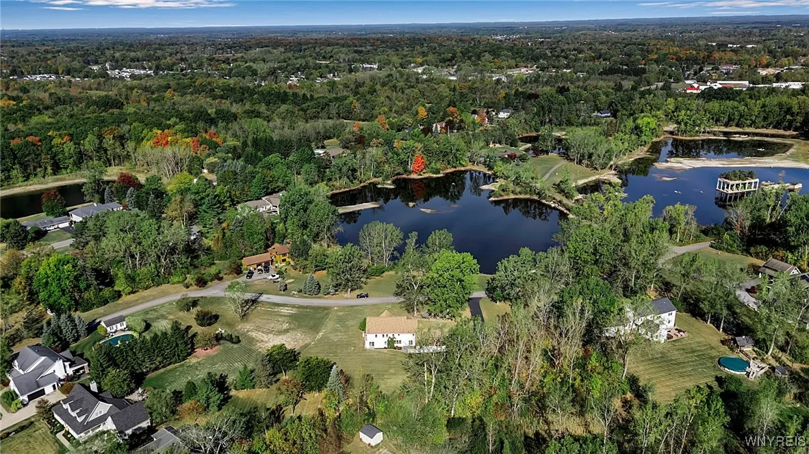 4505 Timberlake Drive, Clarence, New York 14031, Clarence, New York 14031, 4 Bedrooms Bedrooms, 10 Rooms Rooms,3 BathroomsBathrooms,Residential,For Sale,4505 Timberlake Drive, Clarence, New York 14031,0,B1642927