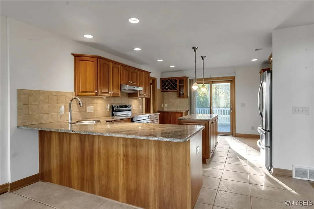 4505 Timberlake Drive, Clarence, New York 14031, Clarence, New York 14031, 4 Bedrooms Bedrooms, 10 Rooms Rooms,3 BathroomsBathrooms,Residential,For Sale,4505 Timberlake Drive, Clarence, New York 14031,0,B1642927