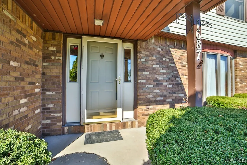 1687 Fix Road, Grand Island, New York 14072, Grand Island, New York 14072, 3 Bedrooms Bedrooms, 10 Rooms Rooms,1 BathroomBathrooms,Residential,For Sale,1687 Fix Road, Grand Island, New York 14072,0,B1642495