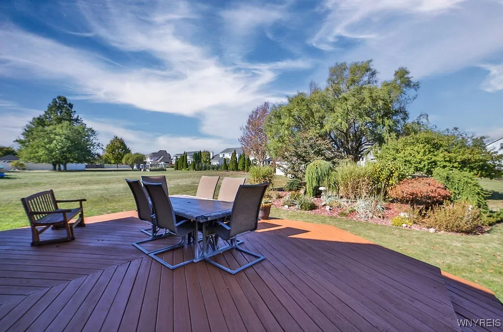 1687 Fix Road, Grand Island, New York 14072, Grand Island, New York 14072, 3 Bedrooms Bedrooms, 10 Rooms Rooms,1 BathroomBathrooms,Residential,For Sale,1687 Fix Road, Grand Island, New York 14072,0,B1642495