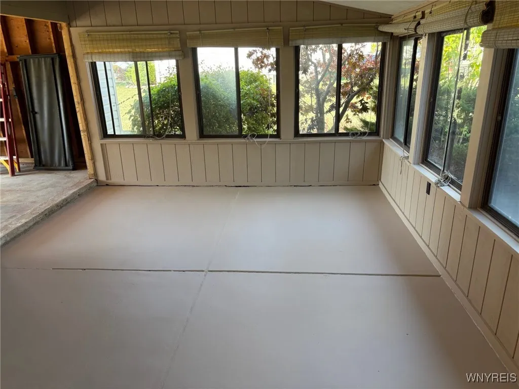 1687 Fix Road, Grand Island, New York 14072, Grand Island, New York 14072, 3 Bedrooms Bedrooms, 10 Rooms Rooms,1 BathroomBathrooms,Residential,For Sale,1687 Fix Road, Grand Island, New York 14072,0,B1642495