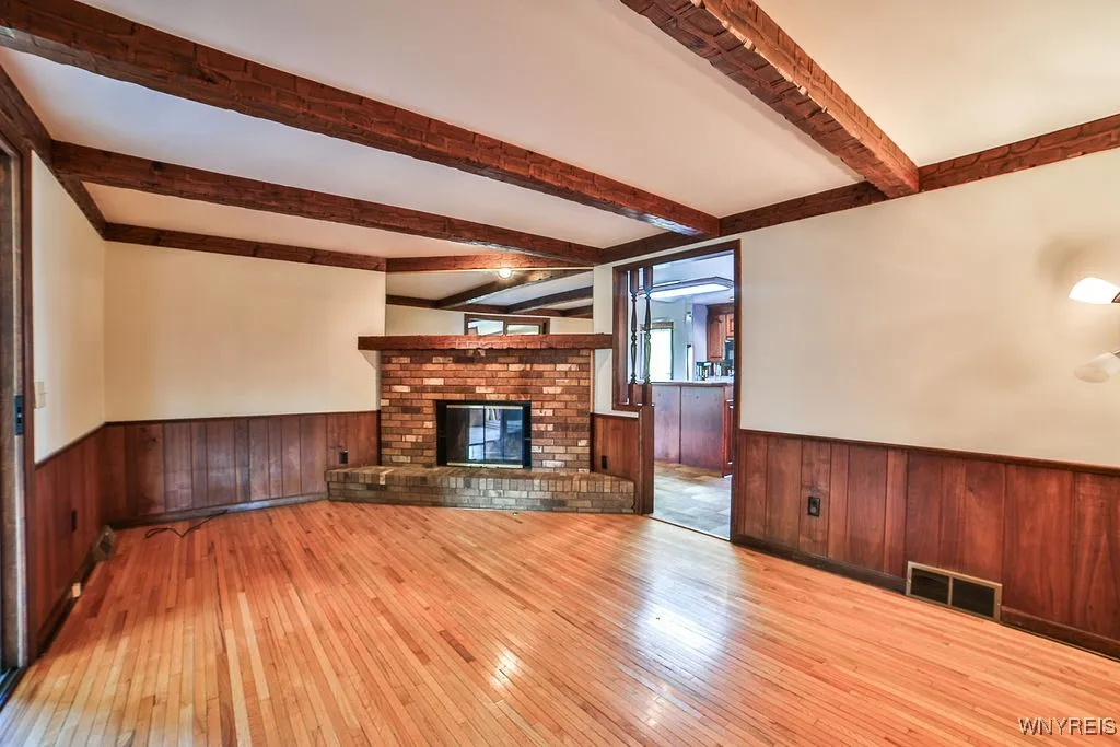 1687 Fix Road, Grand Island, New York 14072, Grand Island, New York 14072, 3 Bedrooms Bedrooms, 10 Rooms Rooms,1 BathroomBathrooms,Residential,For Sale,1687 Fix Road, Grand Island, New York 14072,0,B1642495