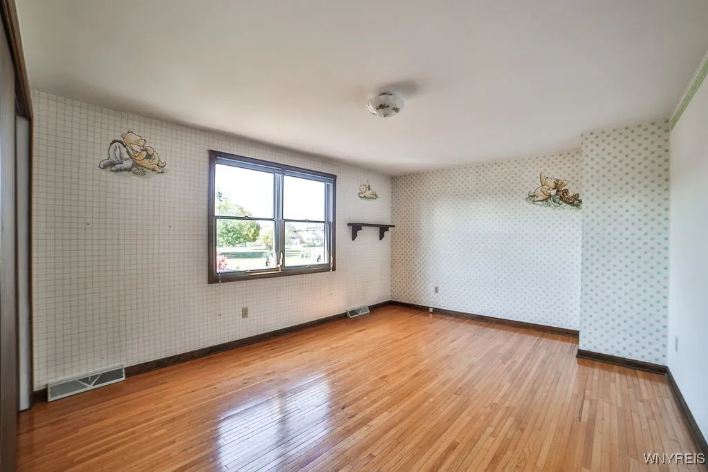1687 Fix Road, Grand Island, New York 14072, Grand Island, New York 14072, 3 Bedrooms Bedrooms, 10 Rooms Rooms,1 BathroomBathrooms,Residential,For Sale,1687 Fix Road, Grand Island, New York 14072,0,B1642495
