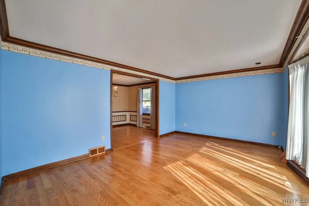 1687 Fix Road, Grand Island, New York 14072, Grand Island, New York 14072, 3 Bedrooms Bedrooms, 10 Rooms Rooms,1 BathroomBathrooms,Residential,For Sale,1687 Fix Road, Grand Island, New York 14072,0,B1642495