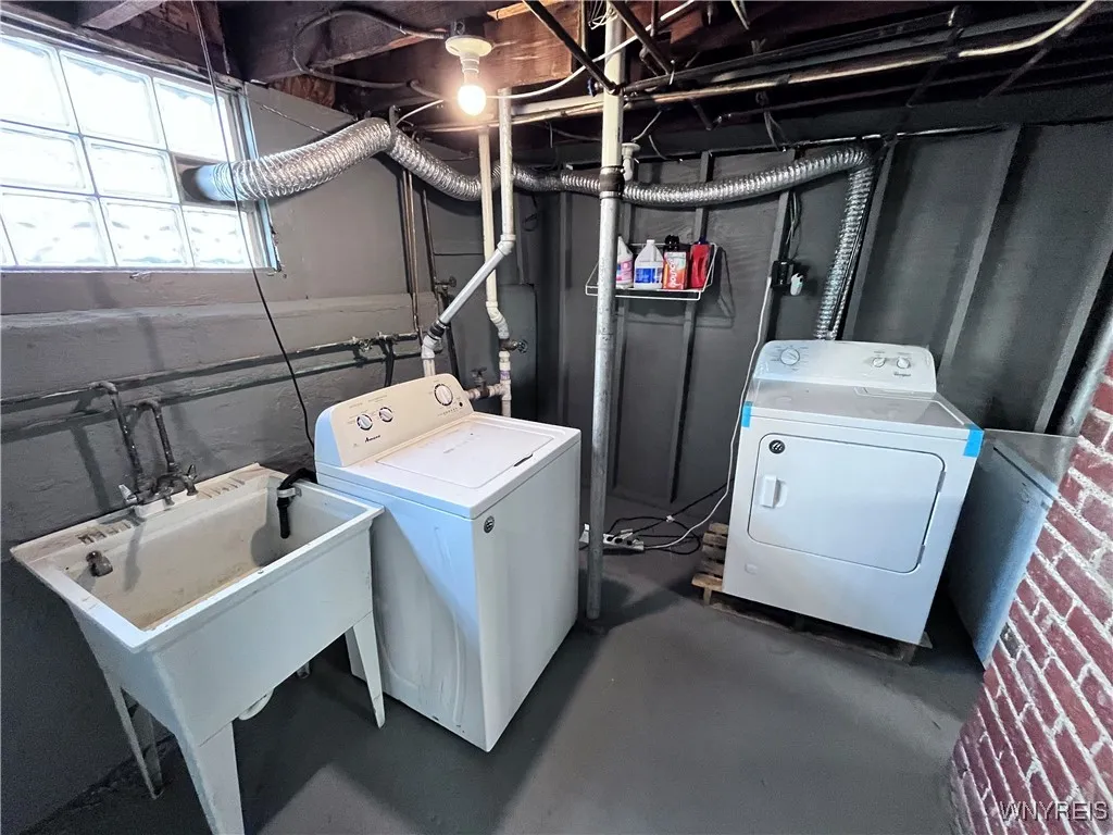 146 Ramsdell Avenue, Buffalo, New York 14216, Buffalo, New York 14216, 4 Bedrooms Bedrooms, ,2 BathroomsBathrooms,Residential,For Sale,146 Ramsdell Avenue, Buffalo, New York 14216,0,B1643011