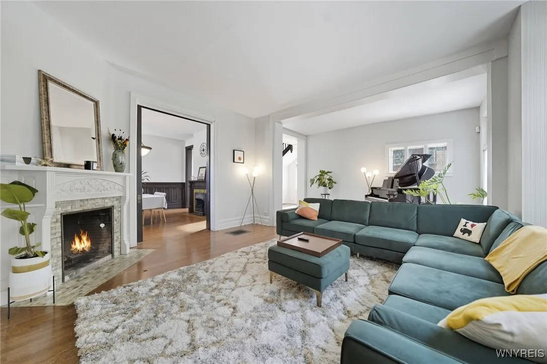 59 Linwood Avenue, Buffalo, New York 14209, Buffalo, New York 14209, 6 Bedrooms Bedrooms, ,3 BathroomsBathrooms,Residential,For Sale,59 Linwood Avenue, Buffalo, New York 14209,0,B1642985