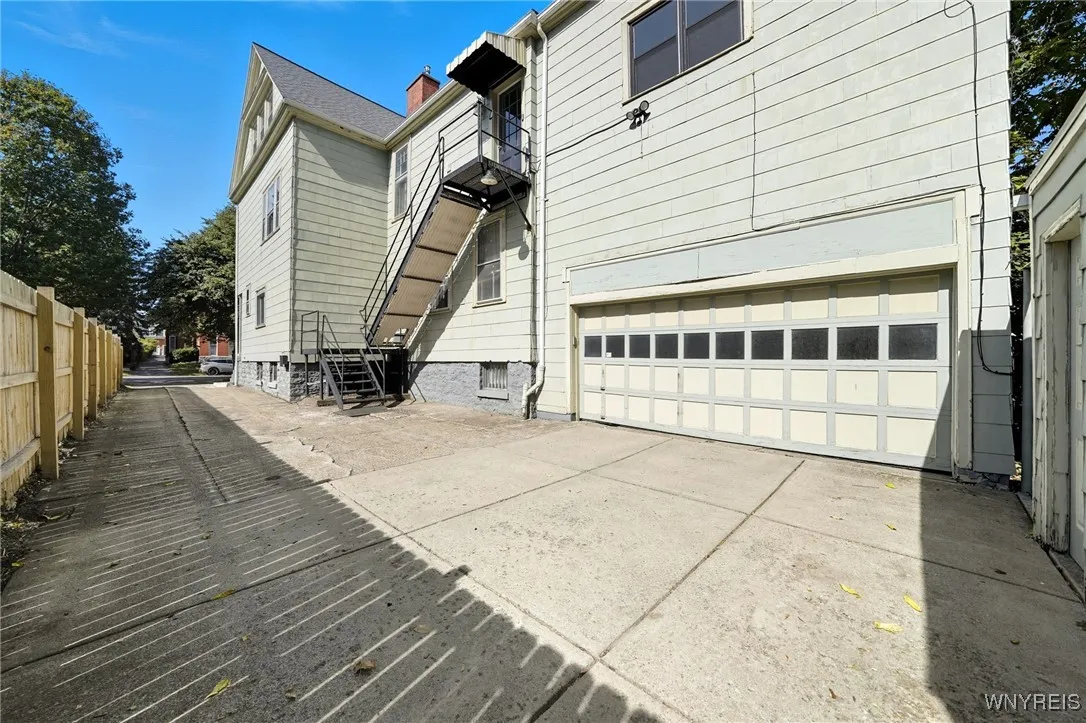 59 Linwood Avenue, Buffalo, New York 14209, Buffalo, New York 14209, 6 Bedrooms Bedrooms, ,3 BathroomsBathrooms,Residential,For Sale,59 Linwood Avenue, Buffalo, New York 14209,0,B1642985