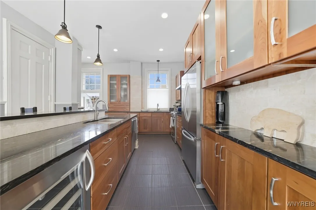59 Linwood Avenue, Buffalo, New York 14209, Buffalo, New York 14209, 6 Bedrooms Bedrooms, ,3 BathroomsBathrooms,Residential,For Sale,59 Linwood Avenue, Buffalo, New York 14209,0,B1642985