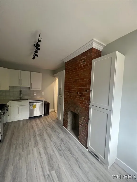59 Linwood Avenue, Buffalo, New York 14209, Buffalo, New York 14209, 6 Bedrooms Bedrooms, ,3 BathroomsBathrooms,Residential,For Sale,59 Linwood Avenue, Buffalo, New York 14209,0,B1642985