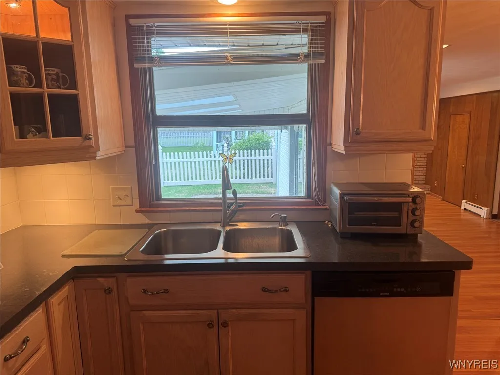 248 Macarthur Drive, Amherst, New York 14221, Amherst, New York 14221, 3 Bedrooms Bedrooms, 9 Rooms Rooms,1 BathroomBathrooms,Residential,For Sale,248 Macarthur Drive, Amherst, New York 14221,0,B1642717