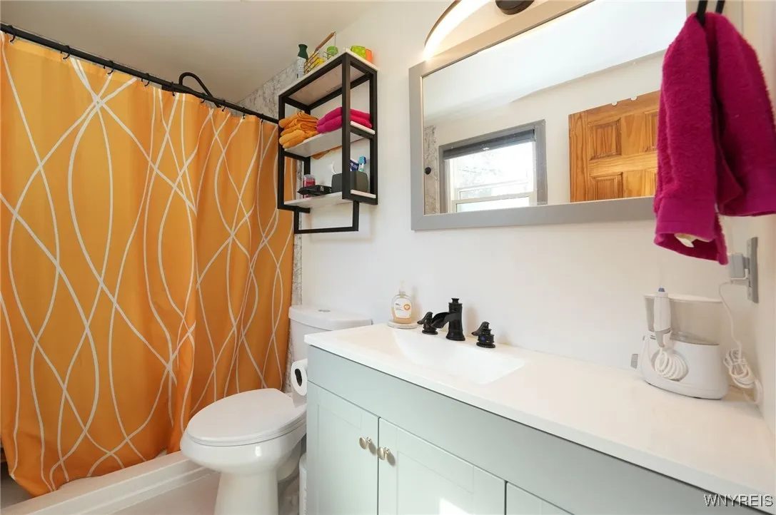 2691 Riverton Avenue, Hamburg, New York 14075, Hamburg, New York 14075, 3 Bedrooms Bedrooms, 7 Rooms Rooms,1 BathroomBathrooms,Residential,Closed,2691 Riverton Avenue, Hamburg, New York 14075,0,B1642029